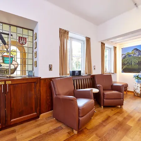 Haus Hamburg * 加爾米施-帕滕基興